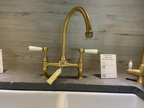 Traditional kitchen bridge sink mixer