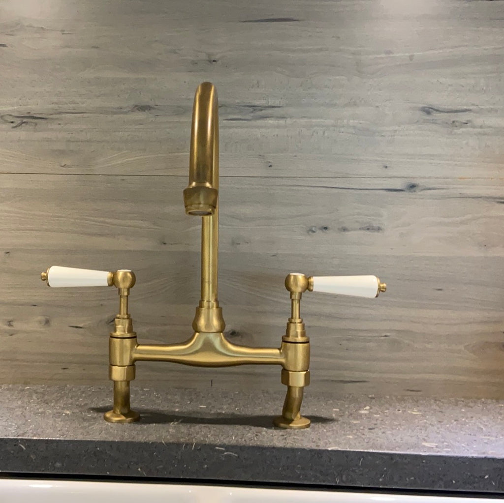 Traditional bridge sink mixer brushed brass